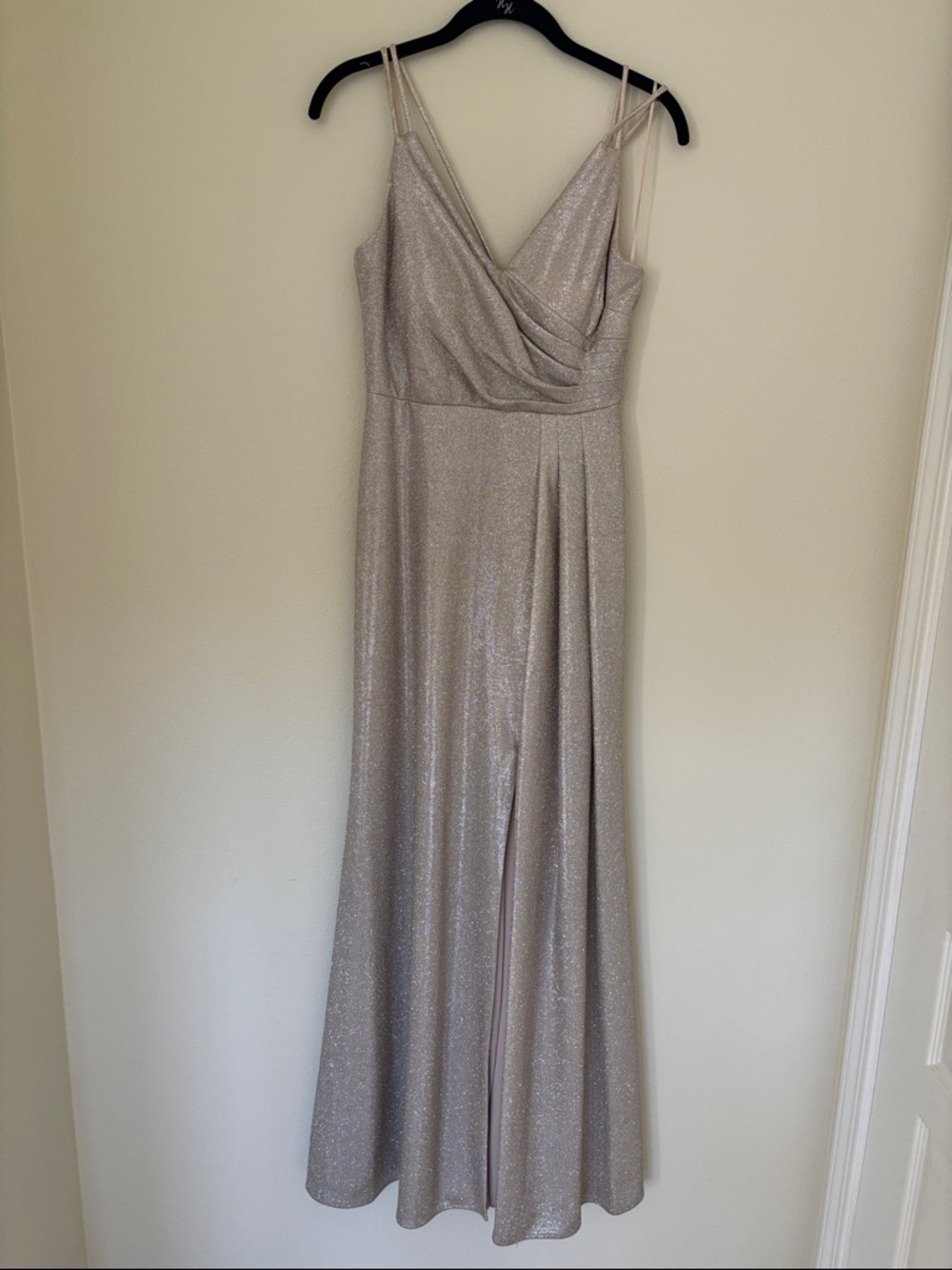 Morgan & Co Davids Bridal metallic prom homecoming dress evening gown size 2
